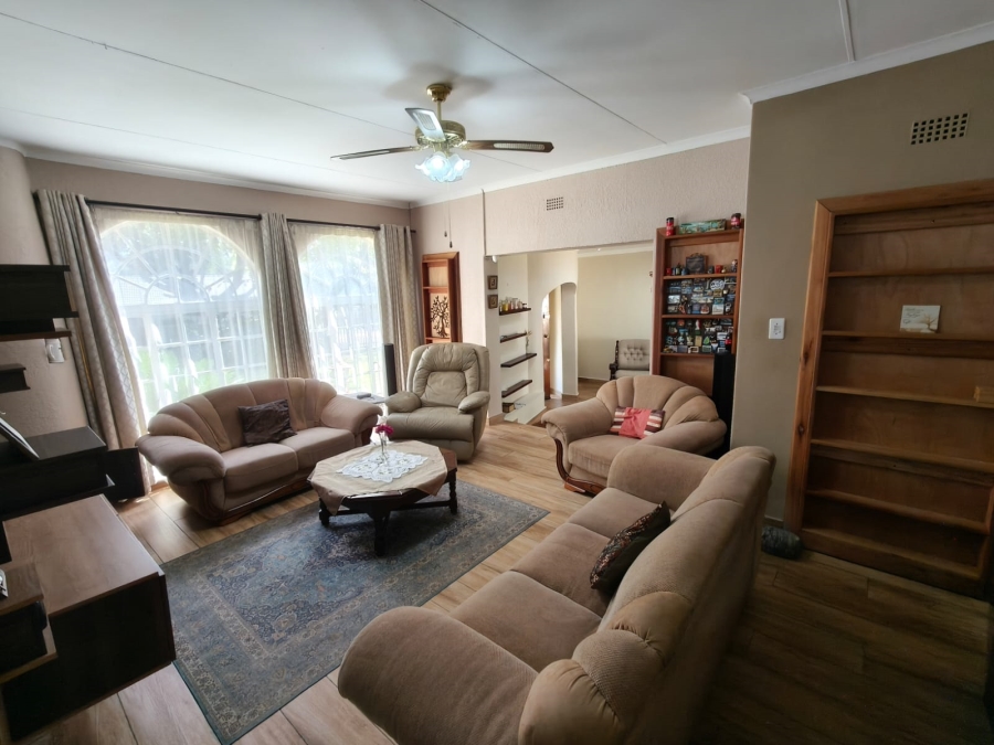 4 Bedroom Property for Sale in Safari Gardens North West